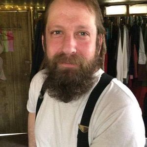 Meet your Posher, Travis